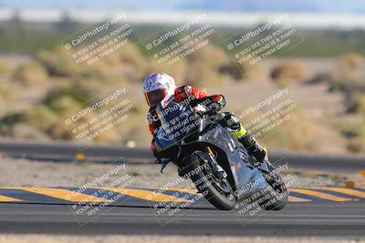 media/Nov-06-2023-Moto Forza (Mon) [[ce023d0744]]/3-Intermediate Group/Session 5 (Turn 4)/
